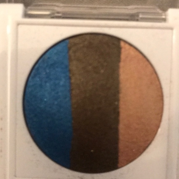 Mary Kay at play baked eye trio - Picture 3 of 3